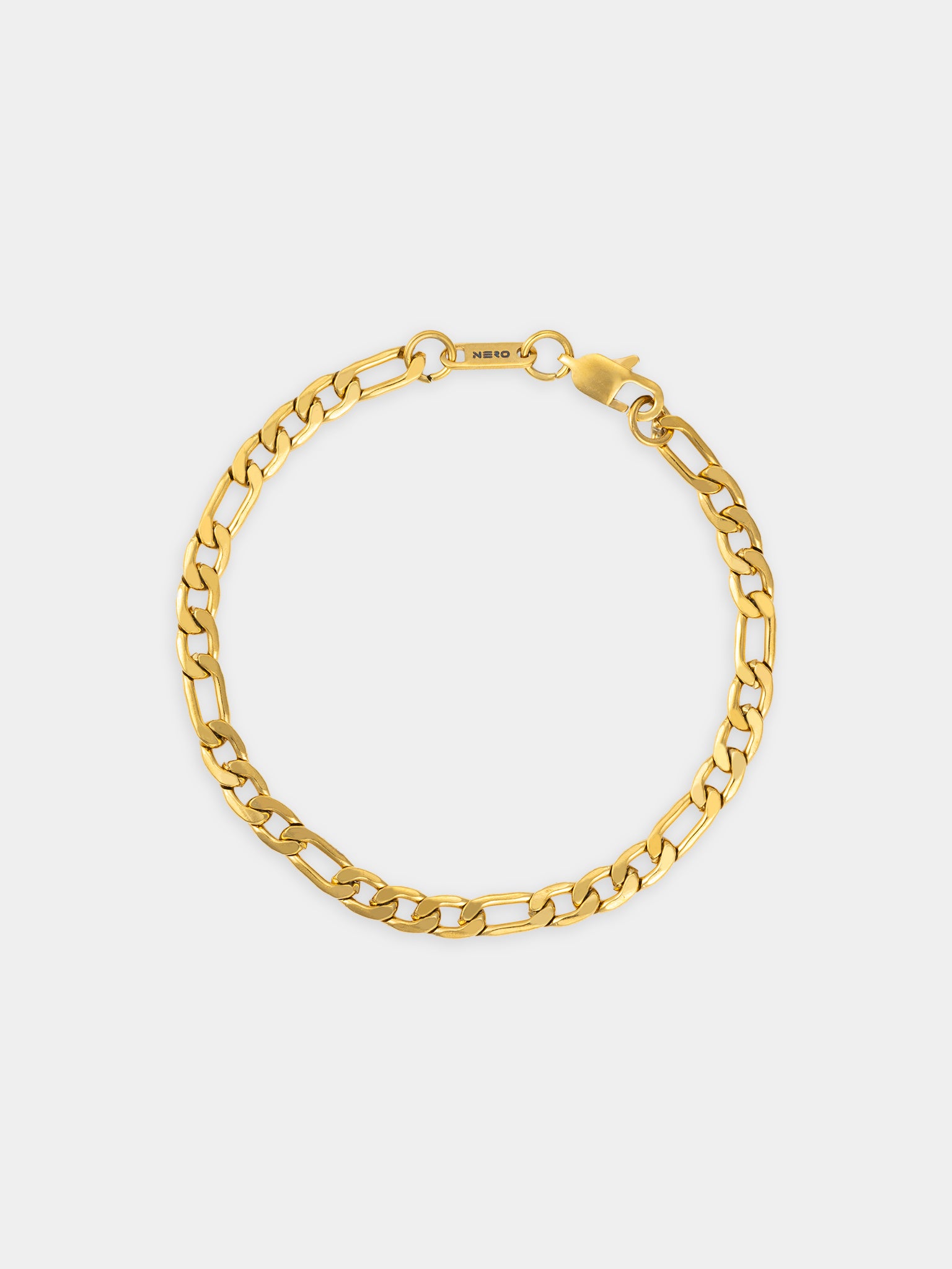 צמיד Apollo של NERO זהב בצילום סטודיו על רקע לבן