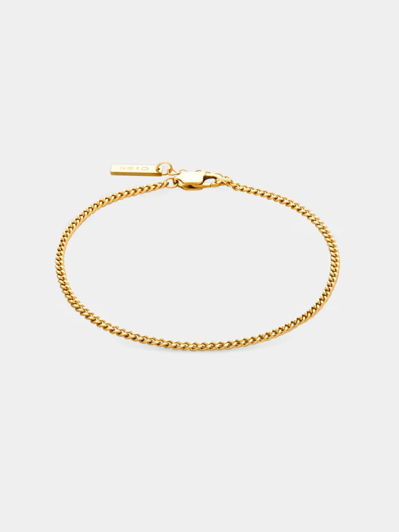 צמיד Piranha לגבר בגימור זהב בעיצוב מינימליסטי עם תליון לוגו NERO