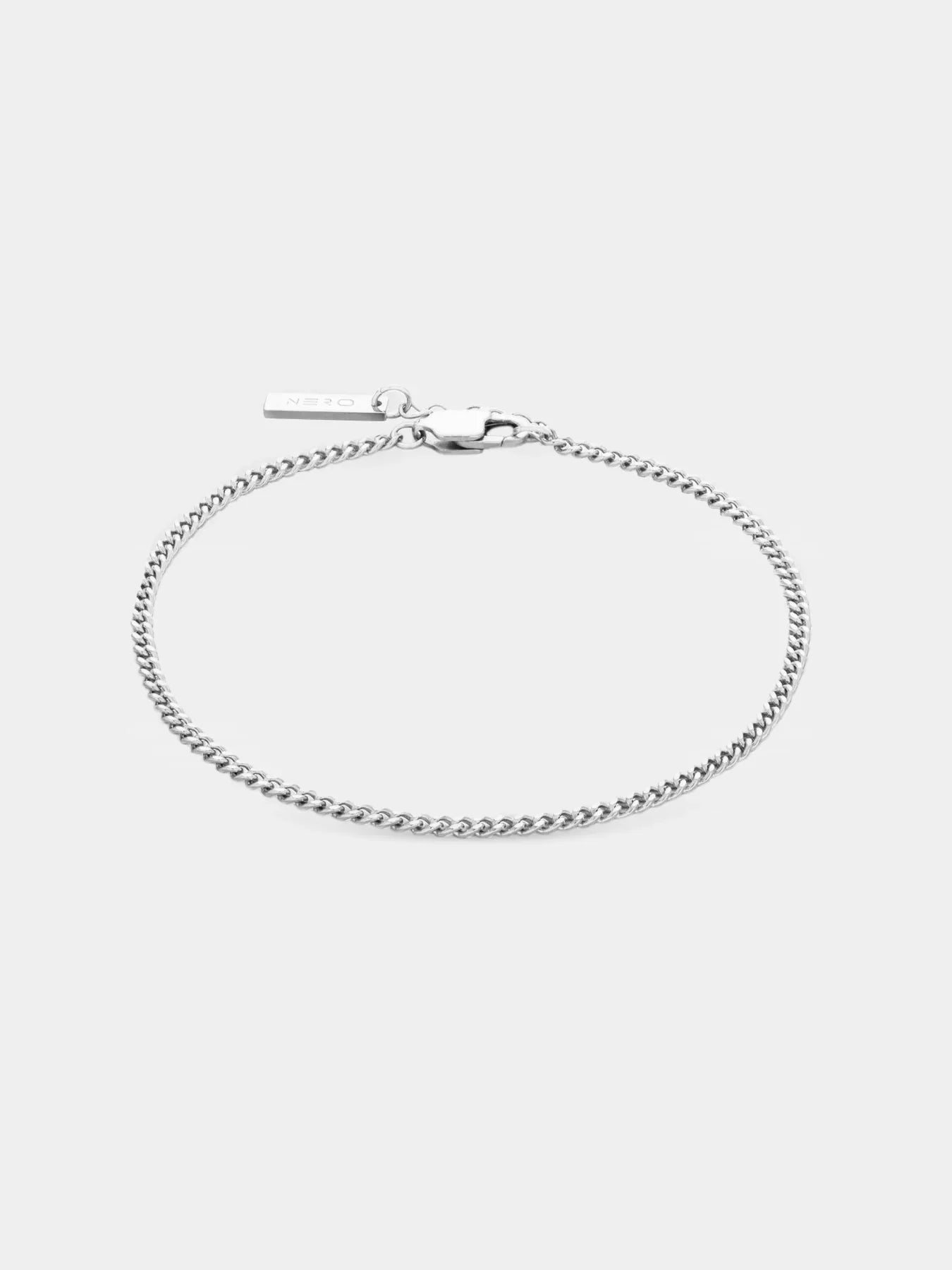 צמיד Piranha לגבר בגימור כסוף בעיצוב מינימליסטי עם תליון לוגו NERO